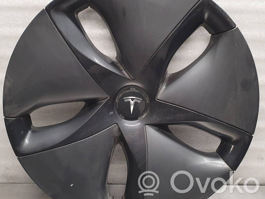 Tesla Model 3 R17-pölykapseli 