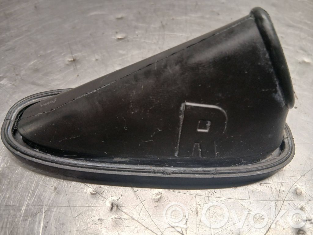 Muu moottoritilan osa   696441601