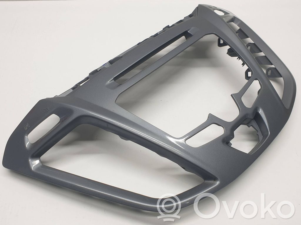 Ford Transit Verkleidung Armaturenbrett Cockpit Mitte 
