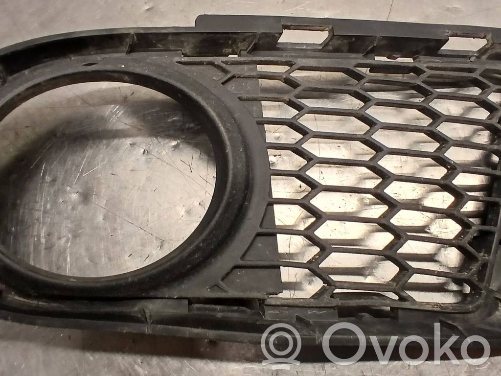 Etusumuvalon ritilä   8041181,15857711