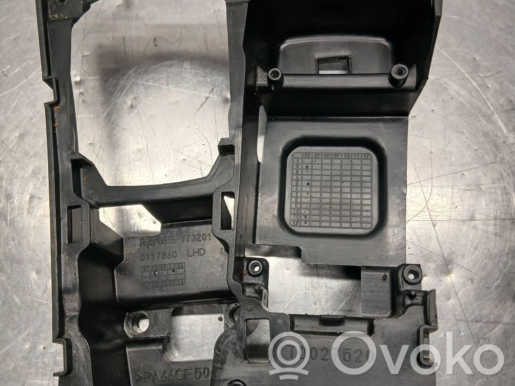 BMW X5 E70 Gear shifter surround trim plastic 