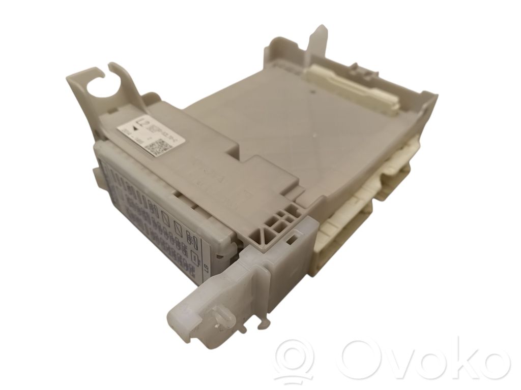 Toyota Yaris Módulo de fusible 