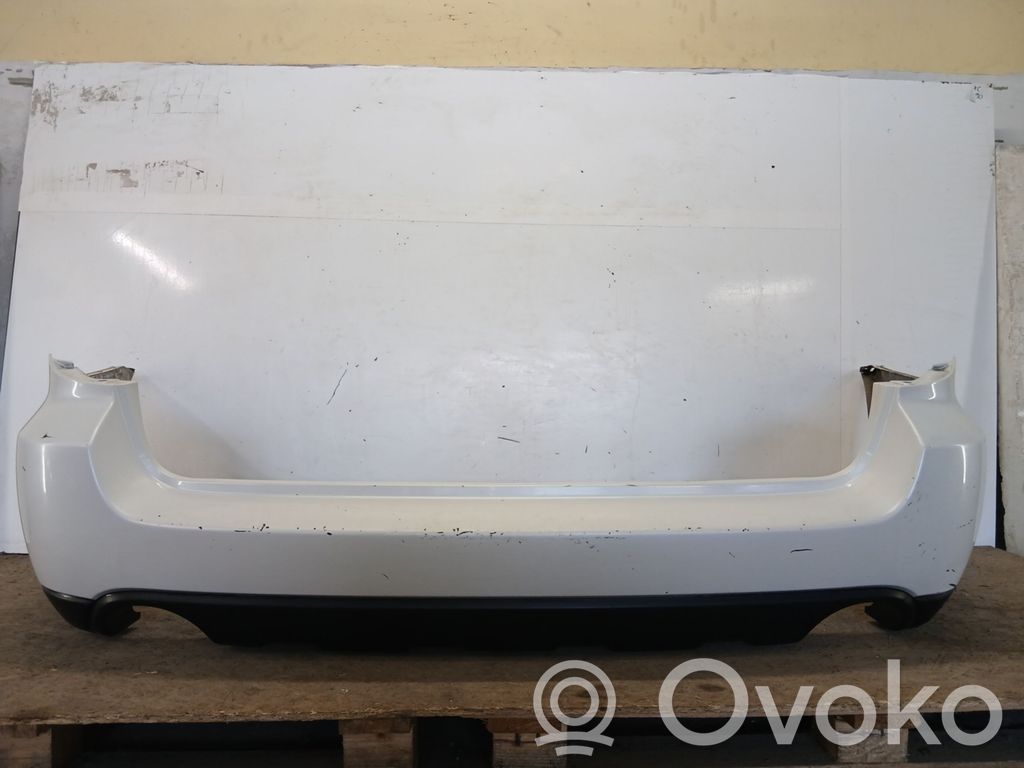 Subaru Legacy Parachoques 