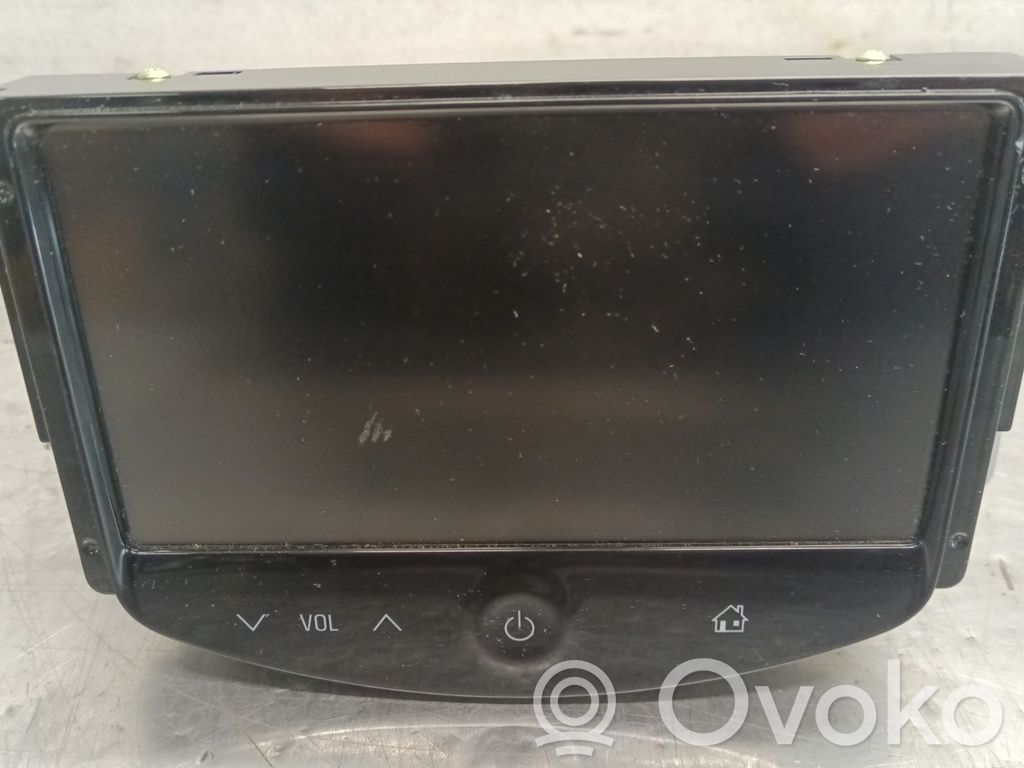 Opel Adam Panel / Radioodtwarzacz CD/DVD/GPS 