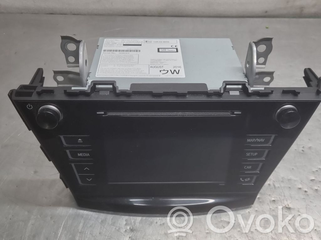 Toyota Prius+ (ZVW40) Panel / Radioodtwarzacz CD/DVD/GPS 