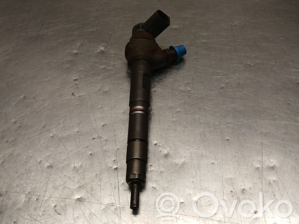 Inyector de combustible   03L130277J