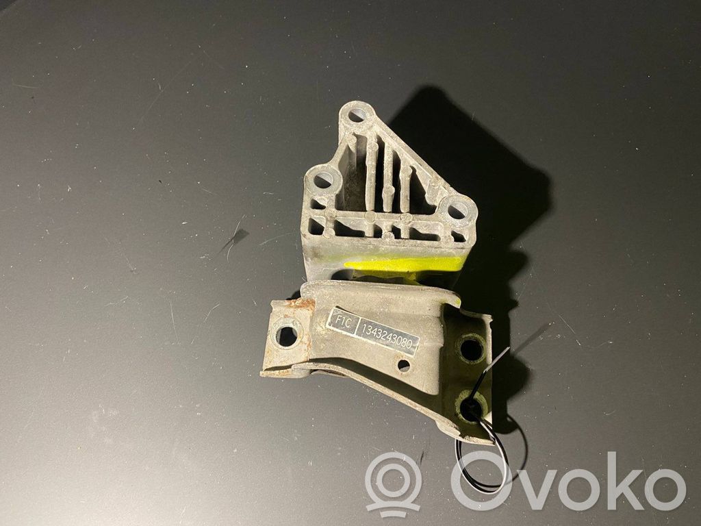 Fiat Ducato Engine mount bracket 