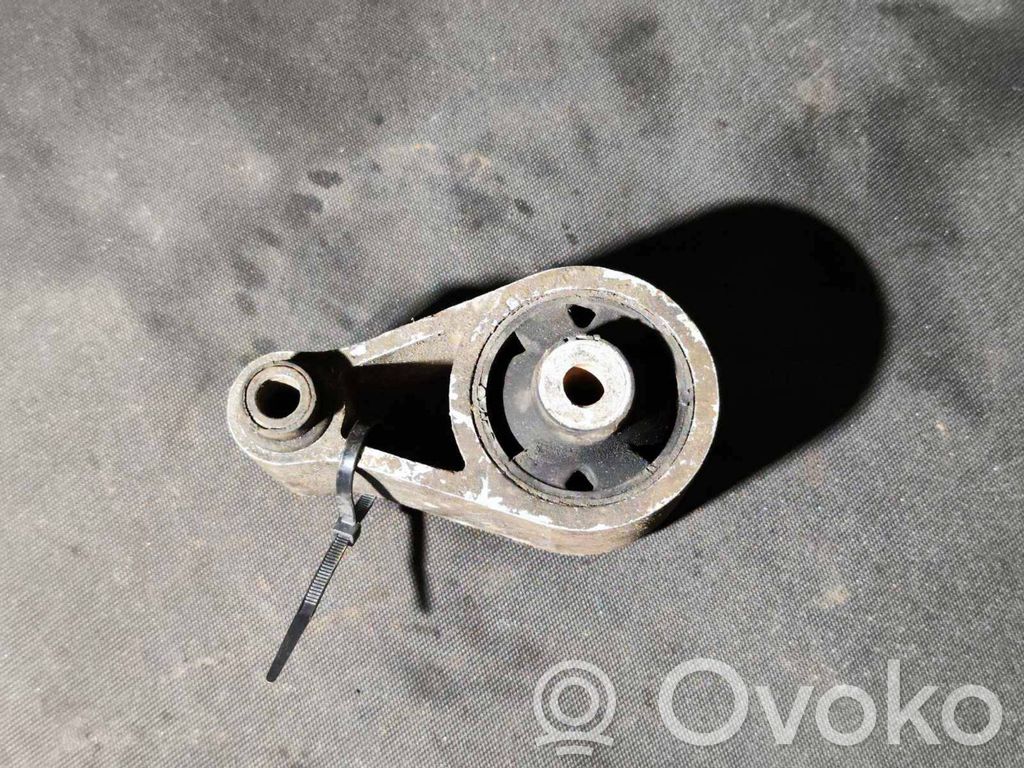 Opel Movano A Engine mount bracket 
