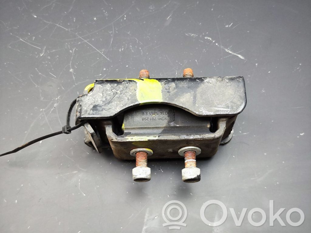 Iveco Daily 35 - 40.10 Engine mount bracket 
