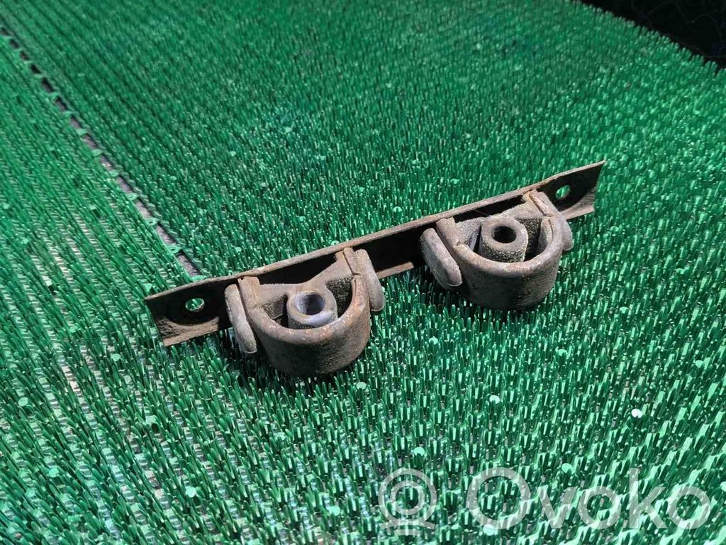 Volkswagen Golf IV Muffler mount bracket/holder 