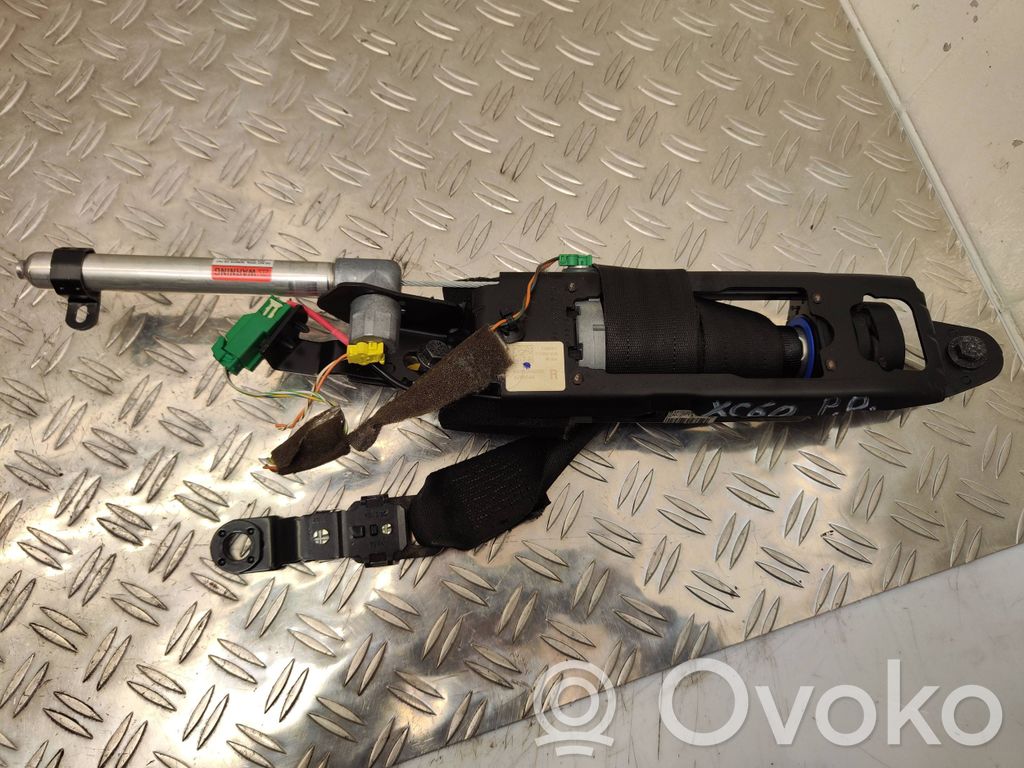 Volvo XC60 Cinturón delantero 