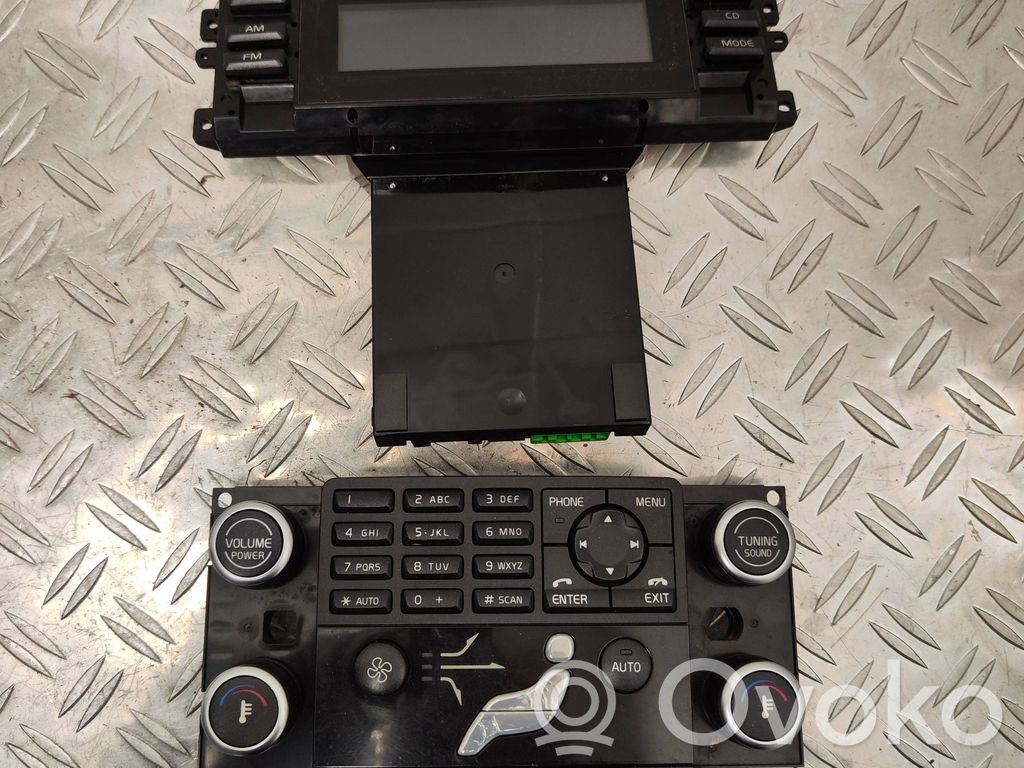Volvo V70 Climate control unit 