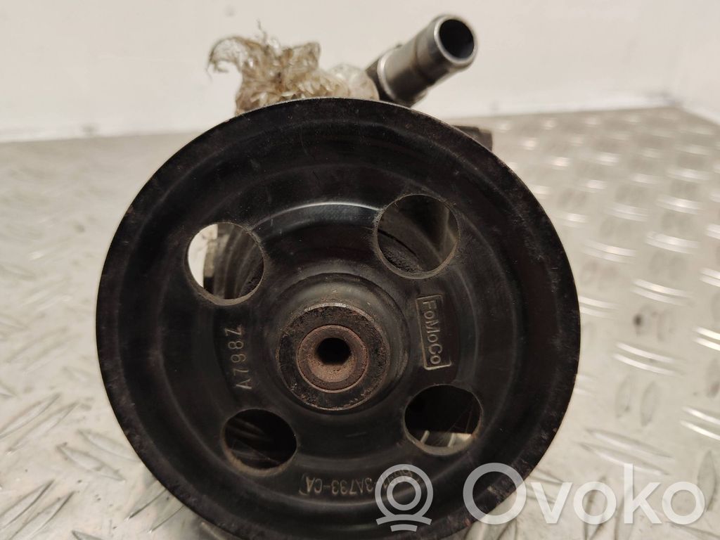 Volvo V50 Vairo stiprintuvo siurblys 