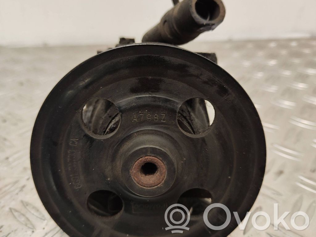 Ford Mondeo MK IV Vairo stiprintuvo siurblys 