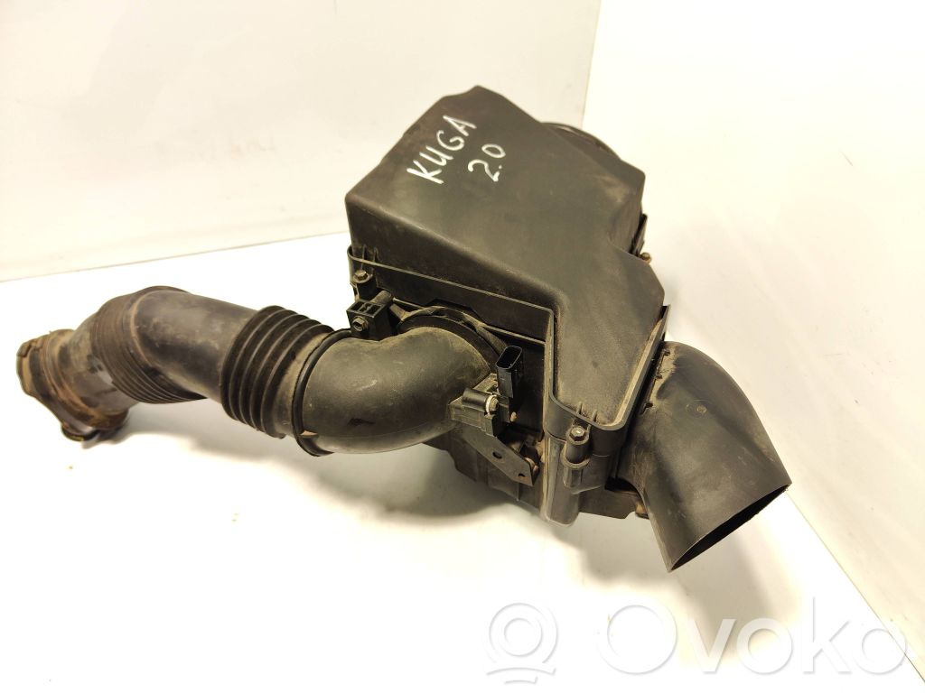 Air filter box   CV619600DB,70573646
