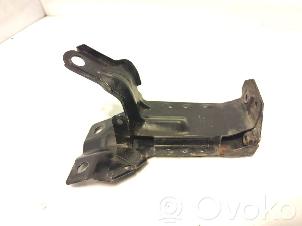Radiator mount bracket   31261982,B0900