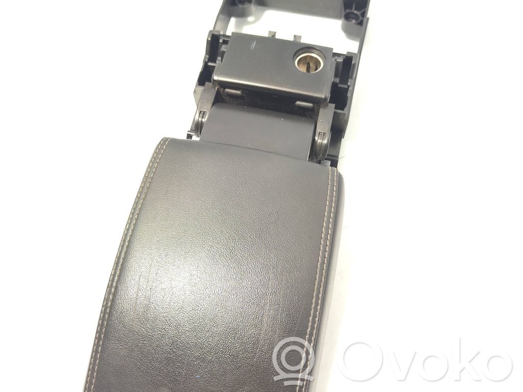 Volvo V60 Armrest 