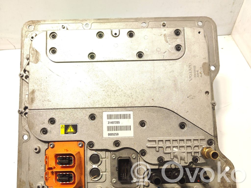 Inversor/convertidor de voltaje   31407205,0005259