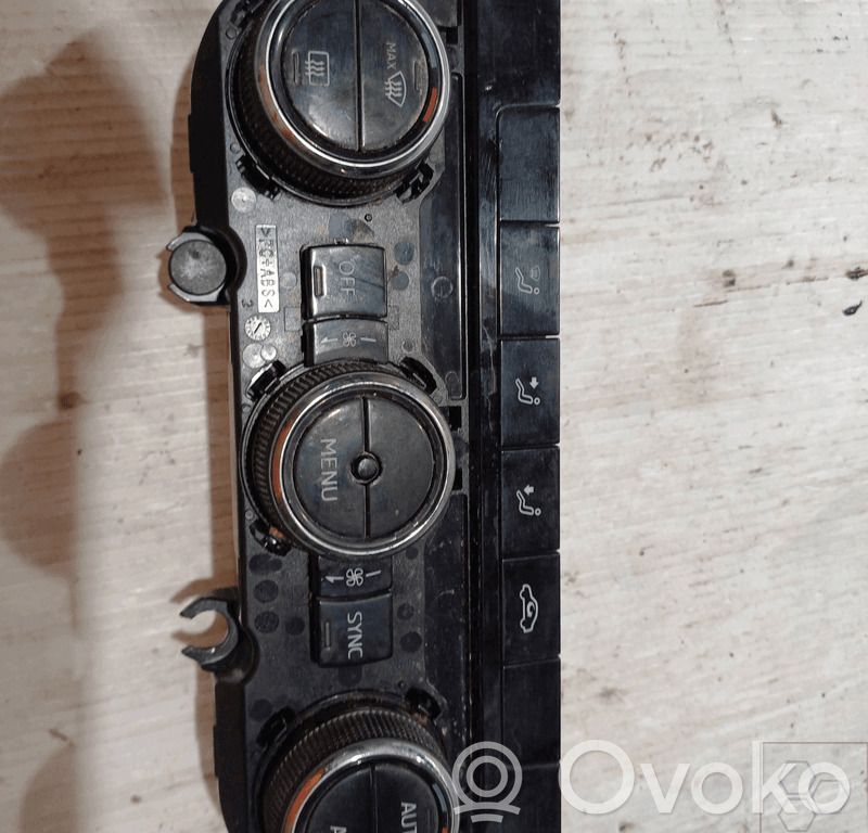 Skoda Octavia Mk3 (5E) Climate control unit 