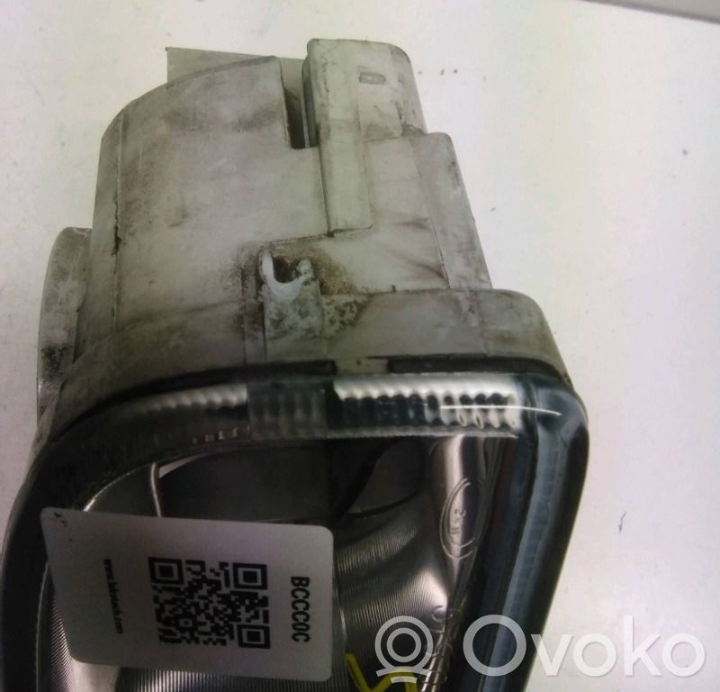 Skoda Fabia Mk1 (6Y) Etusumuvalo 