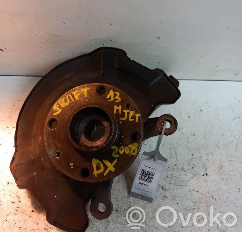Suzuki Swift I Achsschenkel vorne 