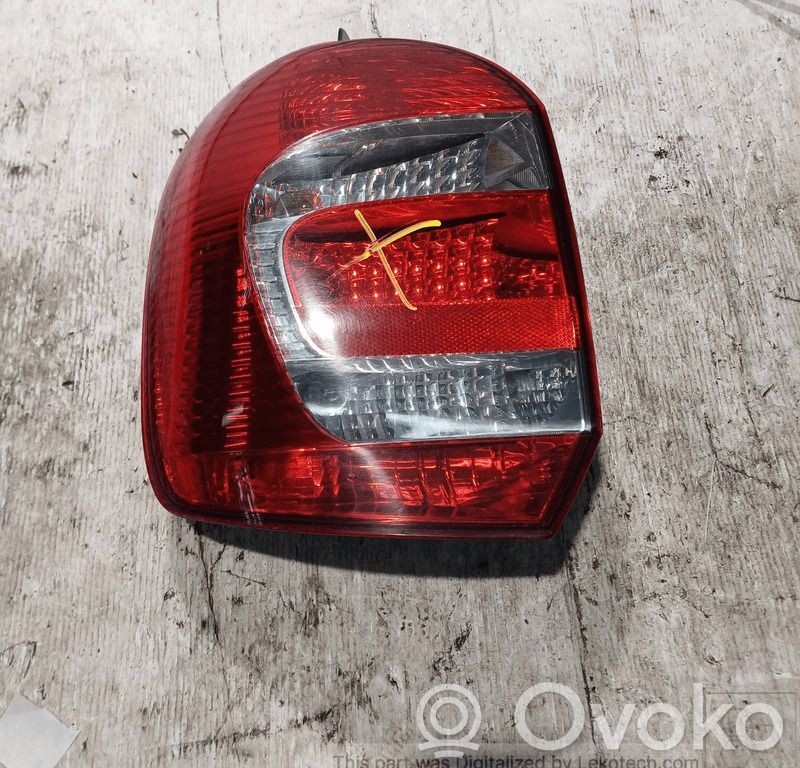 Renault Modus Aizmugurējais lukturis virsbūvē 