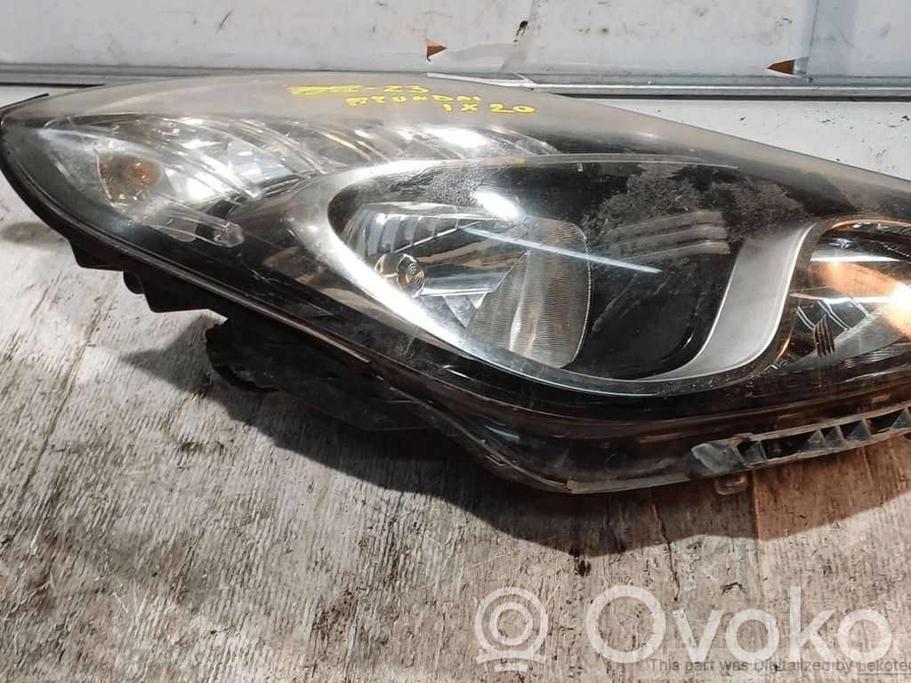 Hyundai ix20 Lampa przednia 