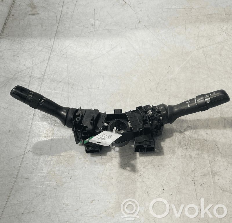 Interruptor de luz   841400D310