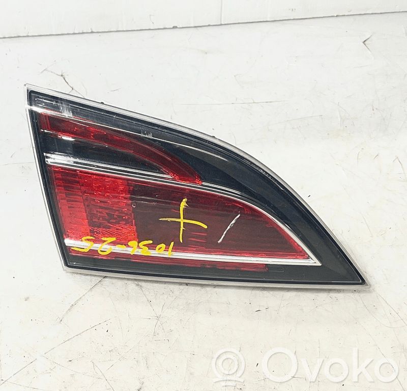 Mazda 6 Aizmugurējais lukturis virsbūvē 
