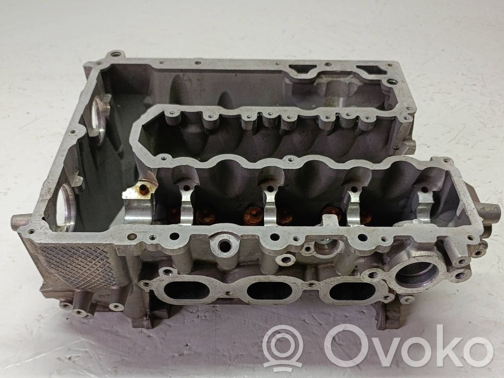 Opel Astra K Engine head 
