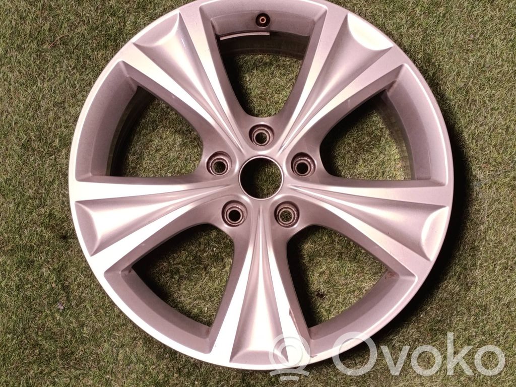 Seat Leon IV R17-alumiinivanne 
