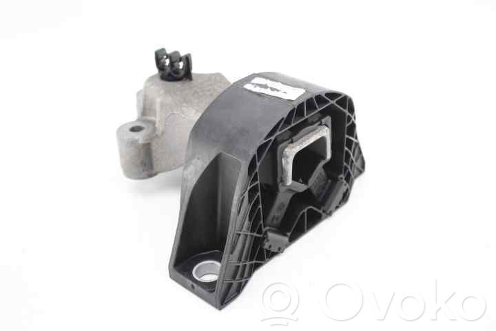 Renault Clio IV Engine mount bracket 