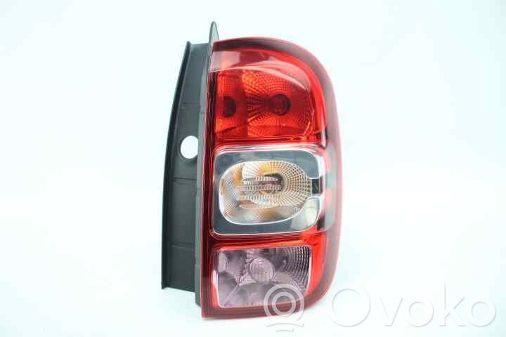 Dacia Duster Rear/tail lights 