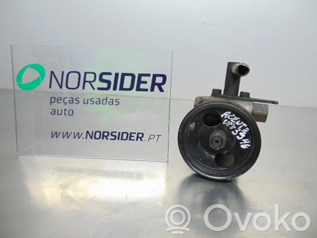 Hyundai Accent Power steering pump 