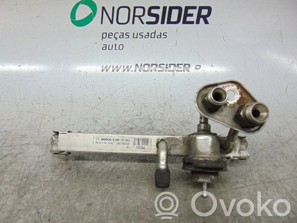 Opel Corsa B Tubo principal de alimentación del combustible 