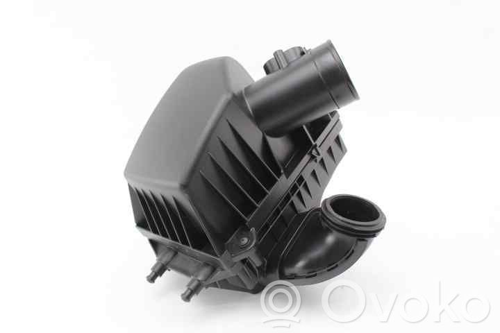 Opel Mokka Air filter box 