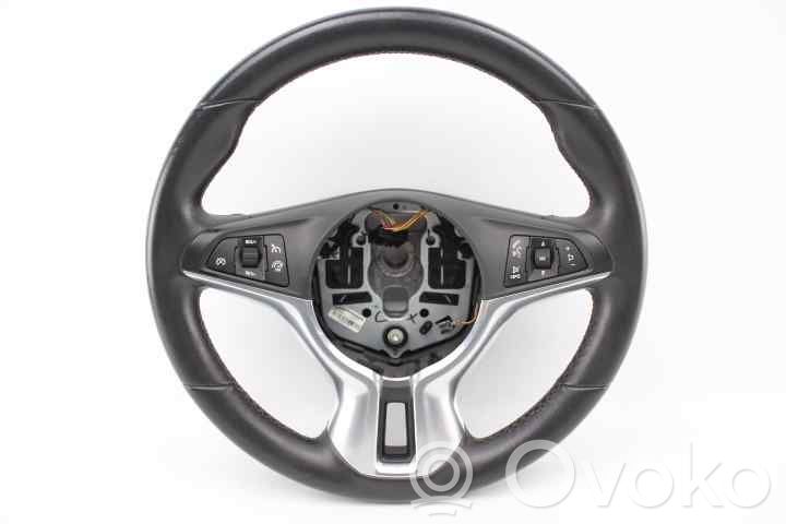 Opel Adam Stūre 