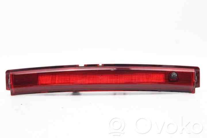 Renault Captur Third/center stoplight 