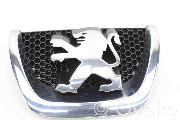 Peugeot 207 Front grill 