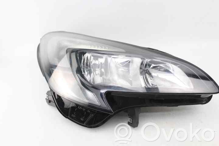 Opel Corsa E Headlight/headlamp 