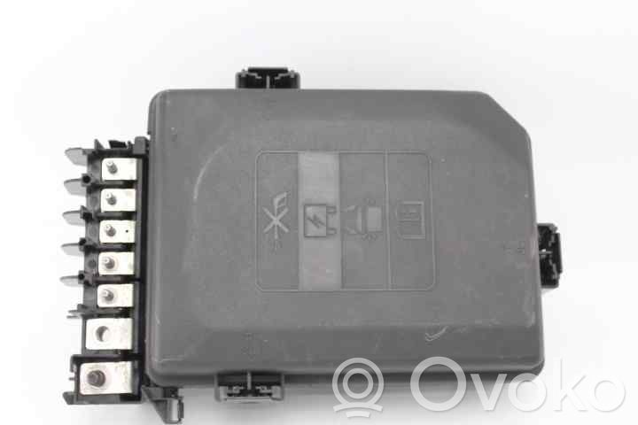 Opel Astra K Módulo de fusible 
