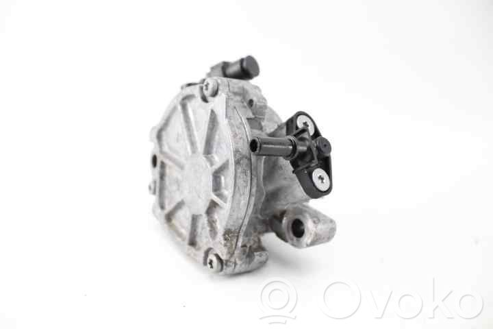 Ford Focus Vacuum pump 