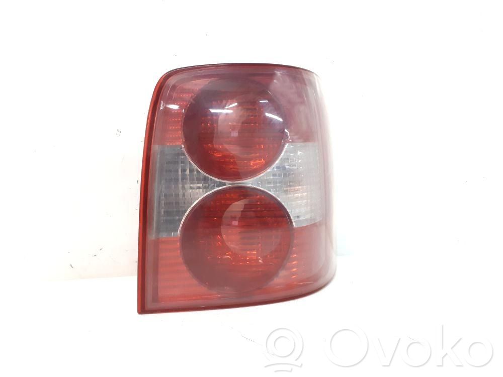 Volkswagen PASSAT B5.5 Lampă spate în caroserie 