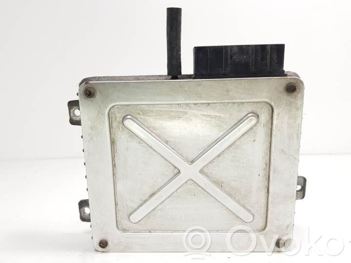 Unidad de control/módulo del motor   MKC104032