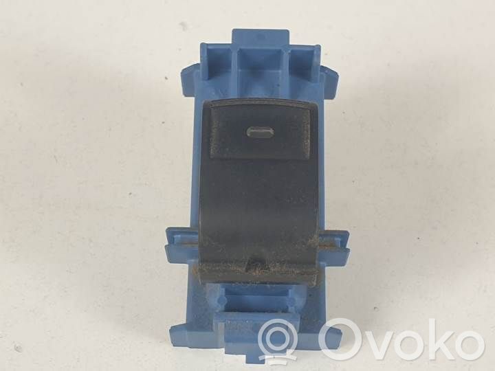 Toyota Verso Electric window control switch 
