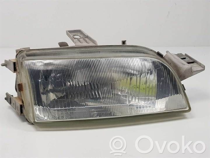 Fiat Punto (176) Lampa przednia 