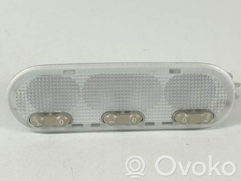 Luz del asiento delantero