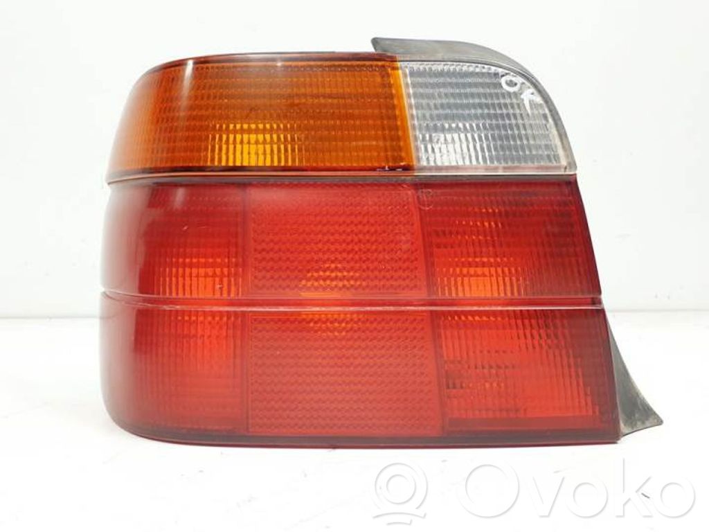 Rear/tail lights   8364927