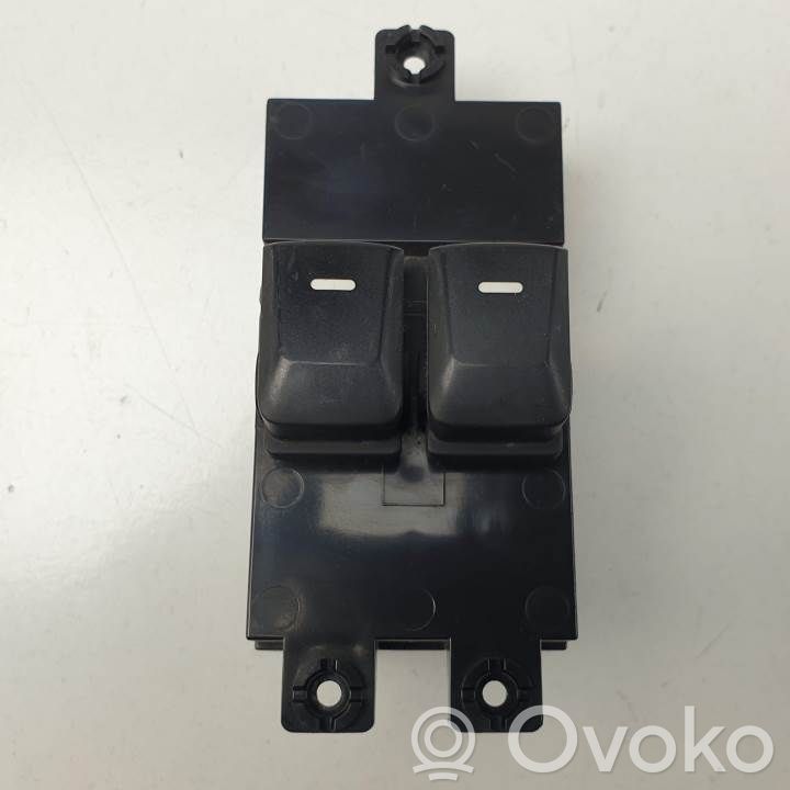 Comutator comandă geamuri electrice   935701Y000,49749C1000