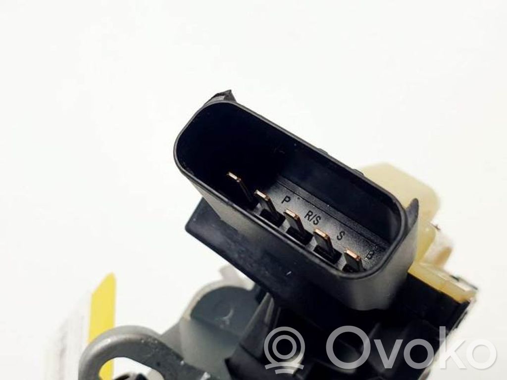 Ignition key card reader   7008395,04685719AI